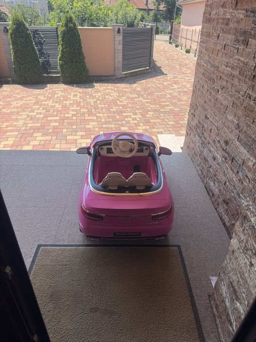 Masinuta pentru fetite