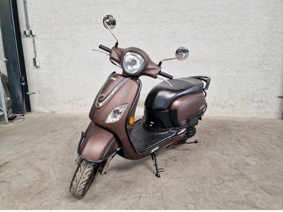 Inchiriere scuter fara permis/cu permis/ Rent Scooter Glovo/Wolt/Bolt