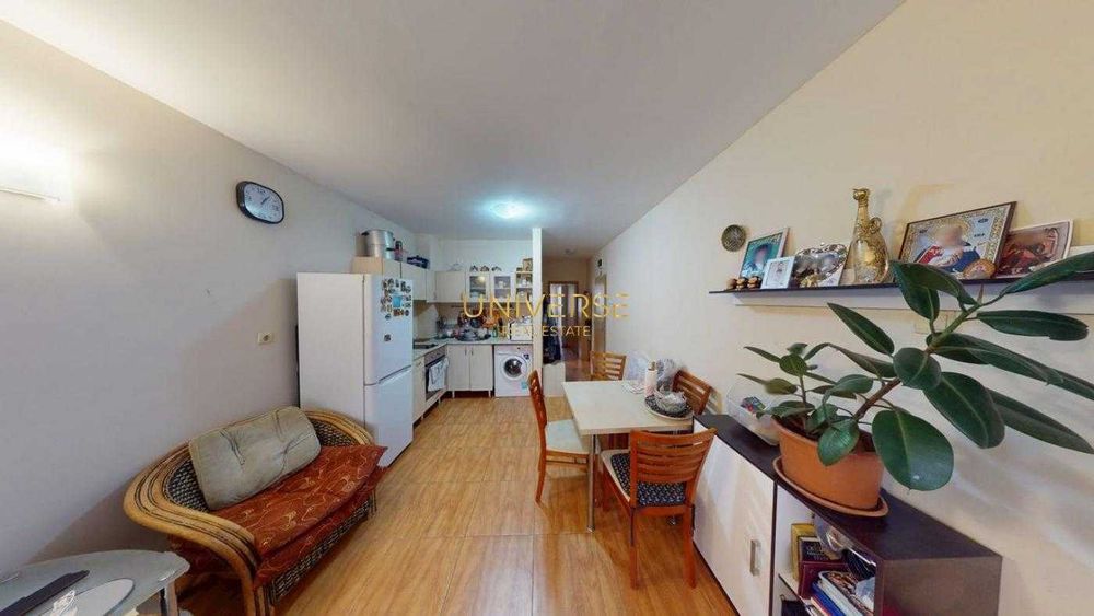 Продава се Двустаен апартамент в к.к. Слънчев бряг - 63 кв.м за 1381 €/кв.м - Снимка #2