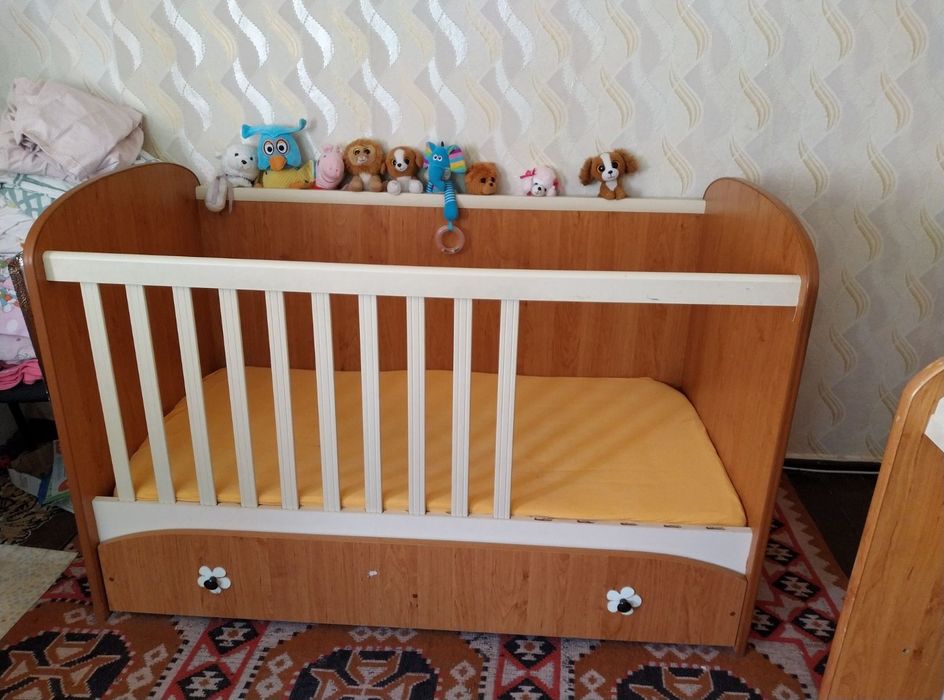 Продавам. Детски легла