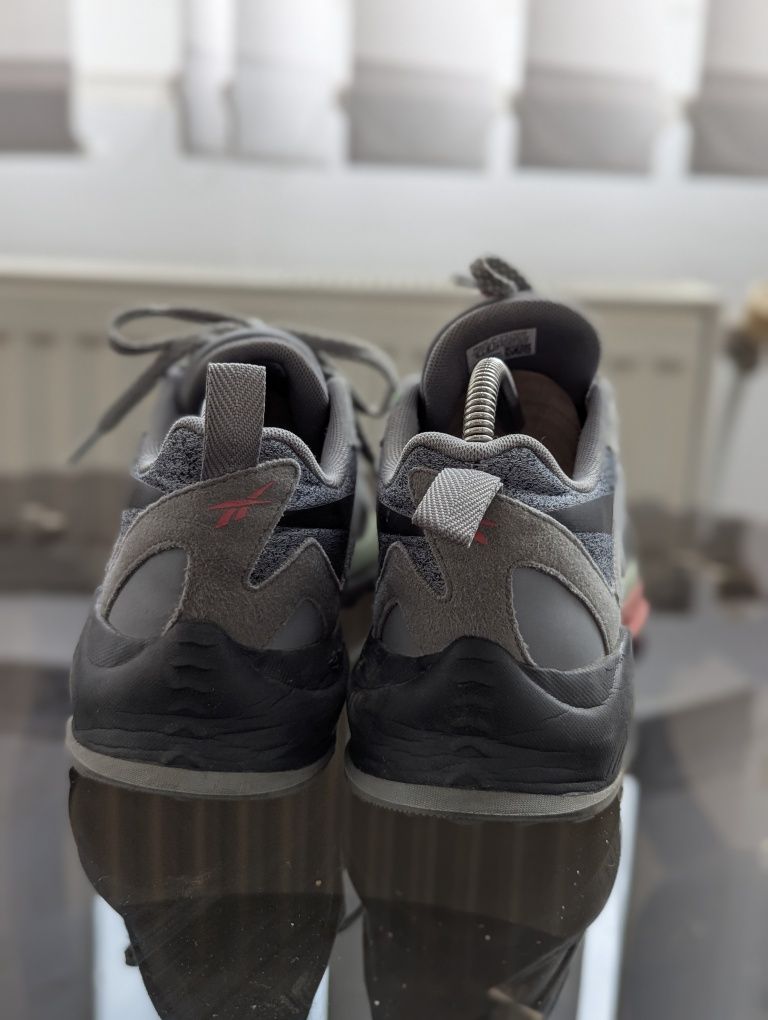 Adidași Reebok Mix Nr. 42