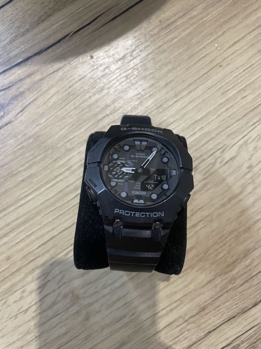 Часовник G SHOCK GA B001