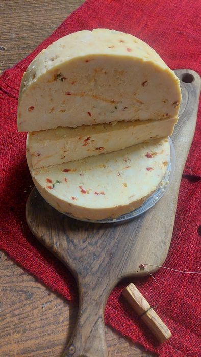 Telemea , brânză si cas din lapte de capră/oaie