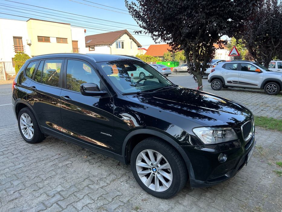 BMW X3 Vând BMW X3 impecabil automata