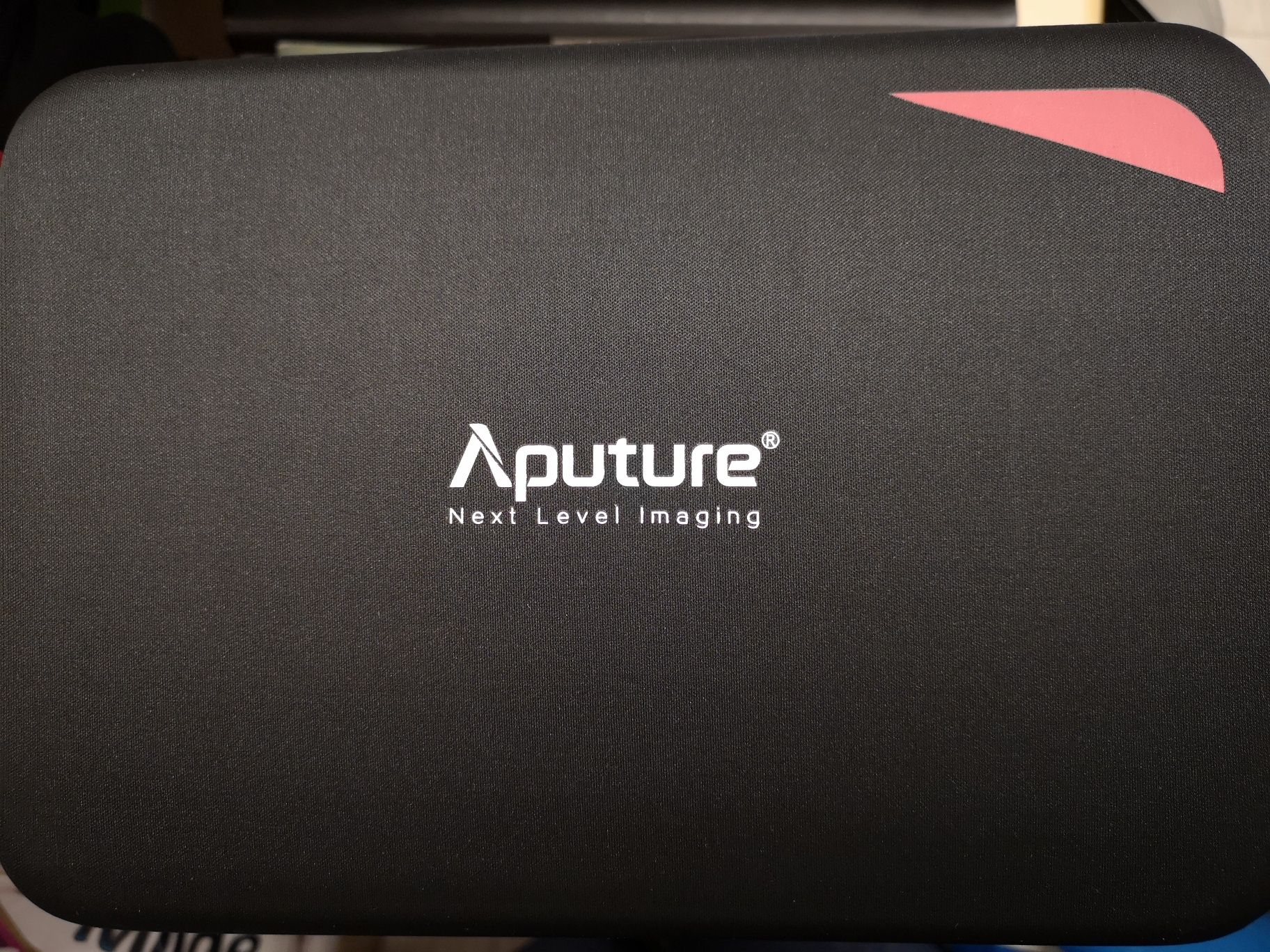 Aputure V-screen VS-2 FineHD Monitor IPS 7"