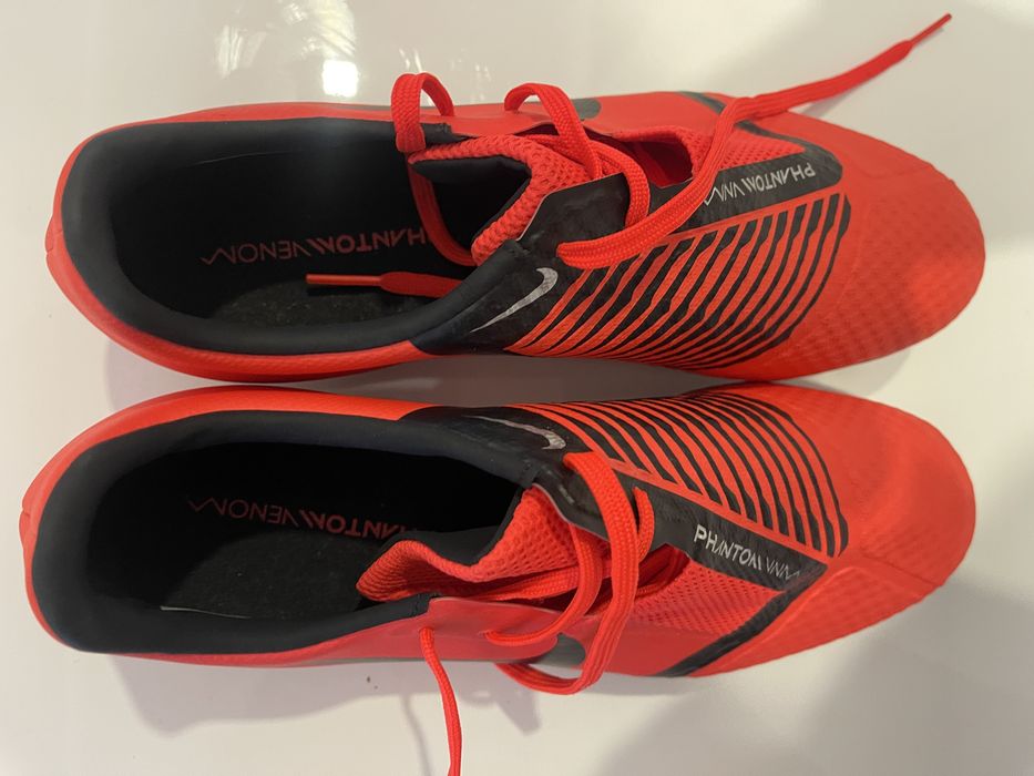 Ghete fotbal Nike Phantom Venom