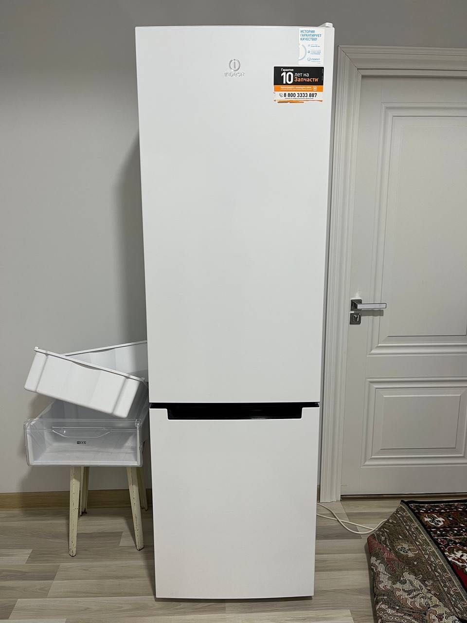 Продается Двухярусный Холодильник Indesit