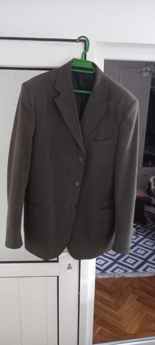 Vand 2 sacouri barbatesti