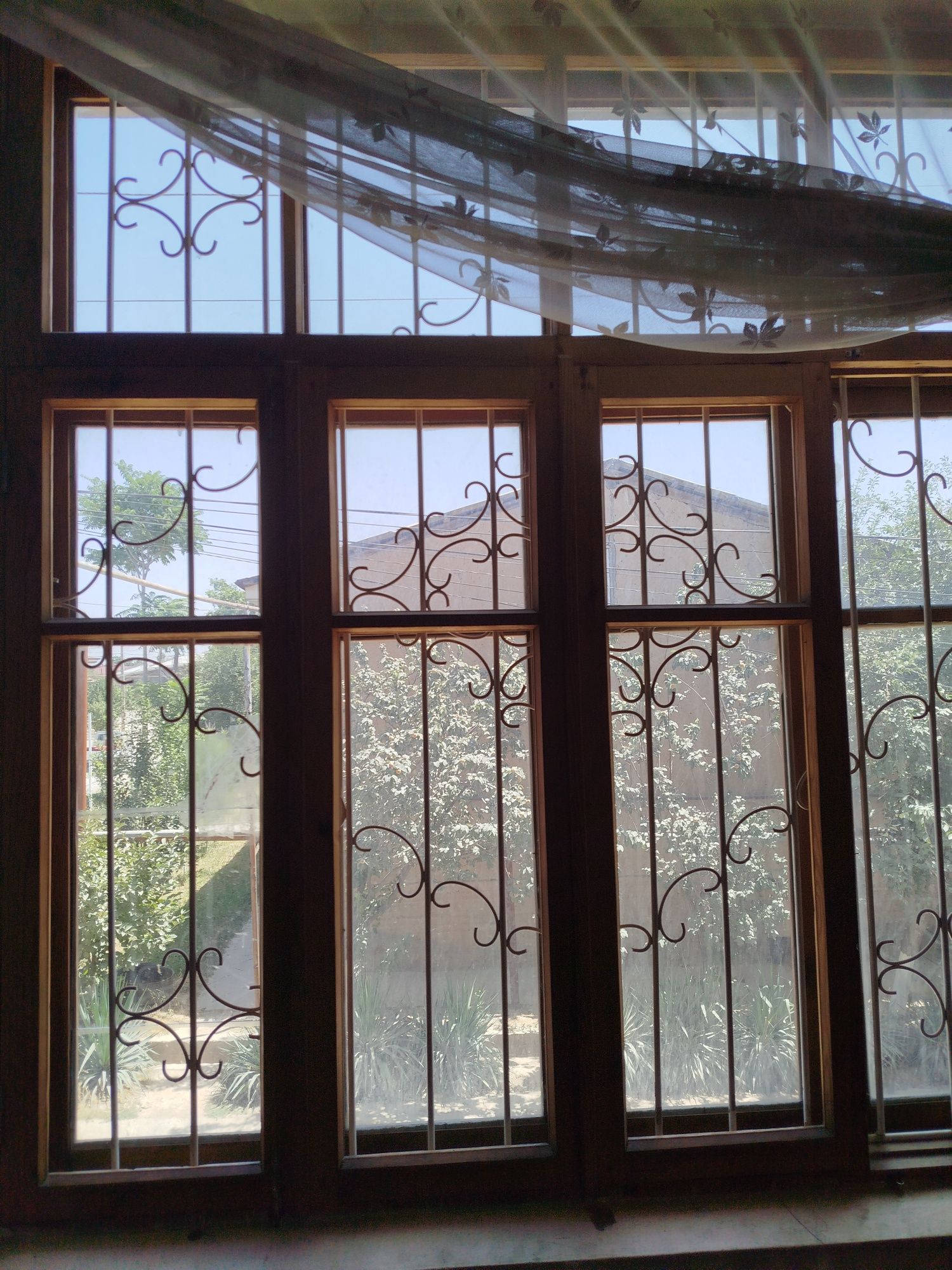 Taxta rom 200 000