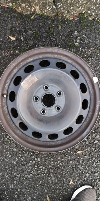 Vând jante și capace originale Vw