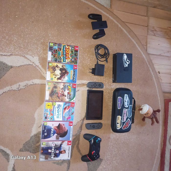 Vând sau schimb nintendo switch