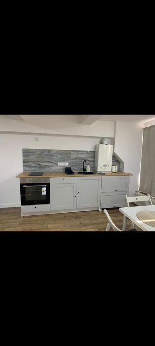Apartament 3 camere de vanzare