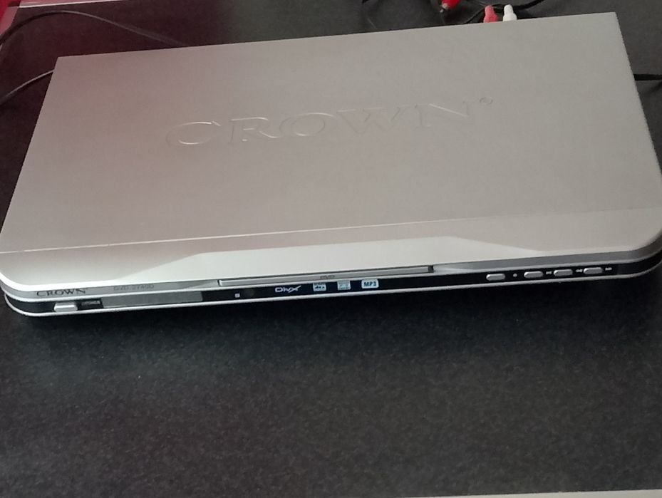 DVD  плейър-CROWN