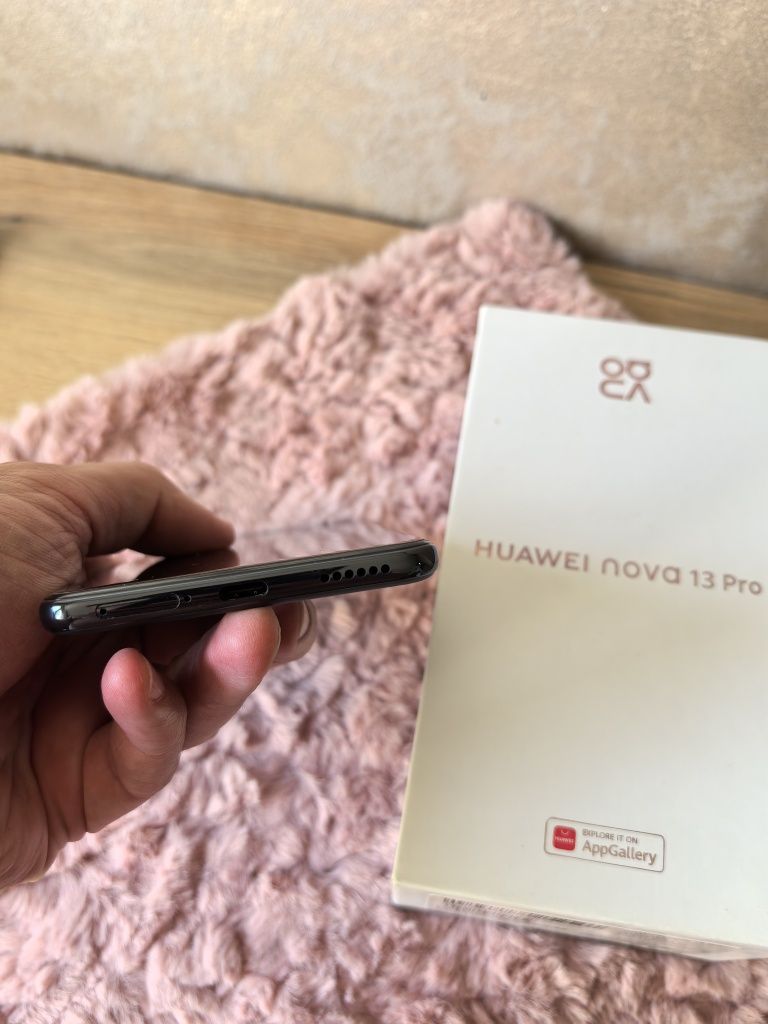 Чисто нов Huawei Nova 13 pro в гаранция до 2027 г.