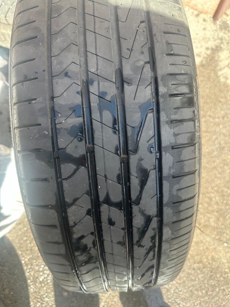 Шины Hankook 235/60 r18 4шт