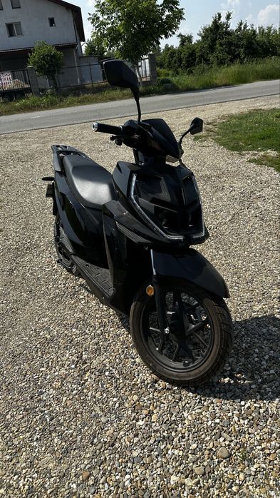 Scooter electric categoria a1 ori B