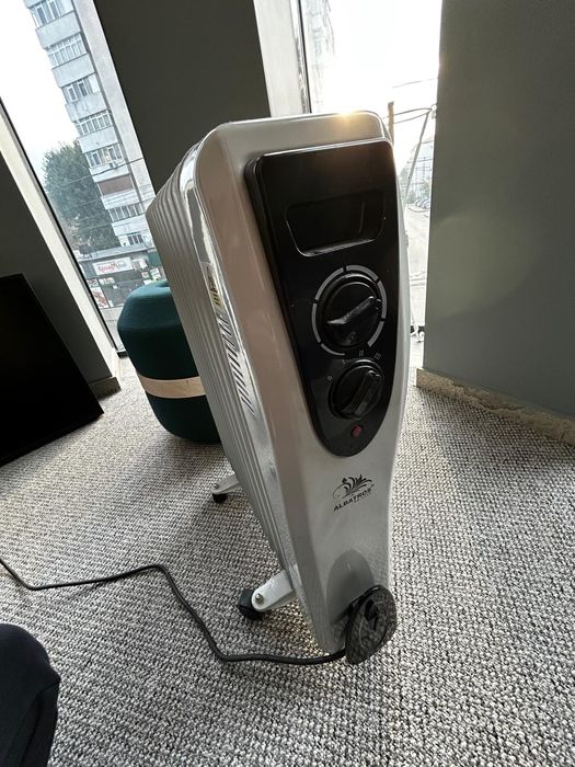 Calorifer electric Albatros, 11 elemenți.
