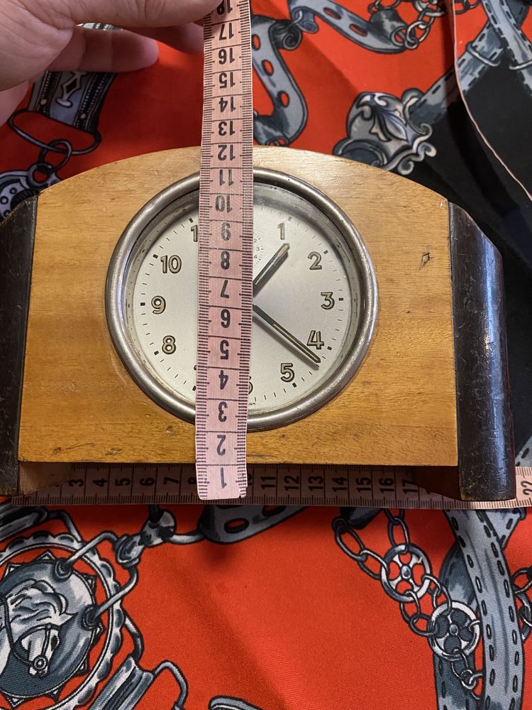Ceas vechi de masa, semineu din lemn Junghans Modello Original