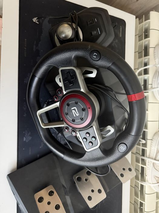 Volan Ready2Gaming Multi System Racing Wheel Pro