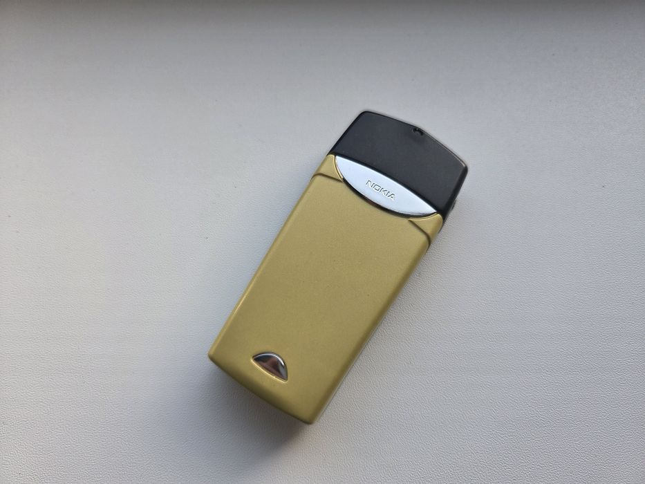 Nokia 8310 - telefon de colectie