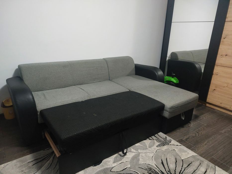 Vând canapea extensibila