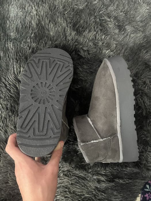 cizme ugg noi cu cutie