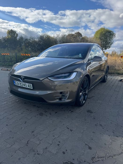 Tesla model 3 под наем