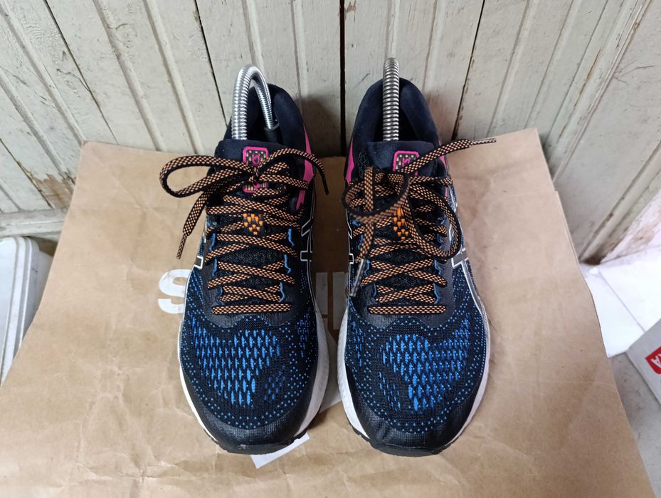 ''Asics Gel-Kayano 26''оригинални маратонки 38.5 номер