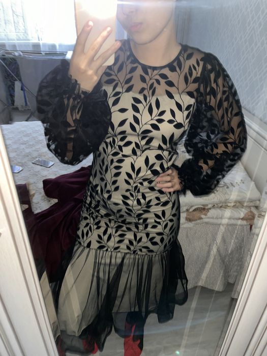 Продается платье-вечернее,на той можно