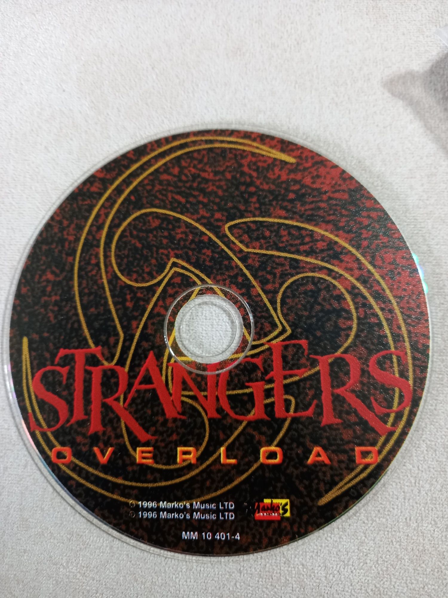 Супер колекционерски диск на българската хард рок група STRENGERS 1996