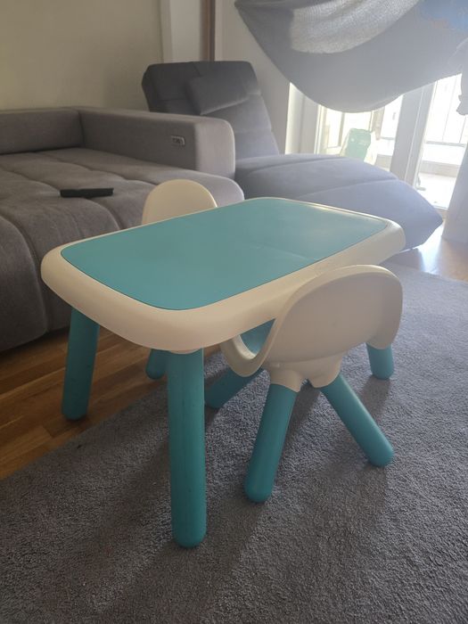 Masa și scaune Smoby pentru copiii 1-6 ani stare foarte bună