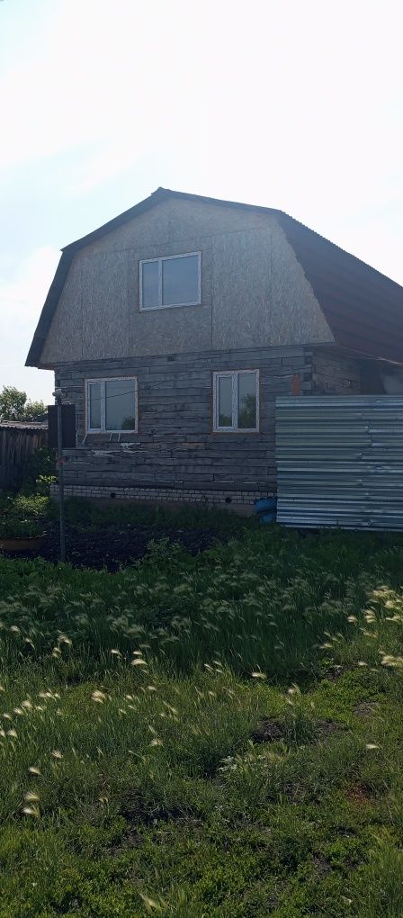 Продам 2-х этажный дом