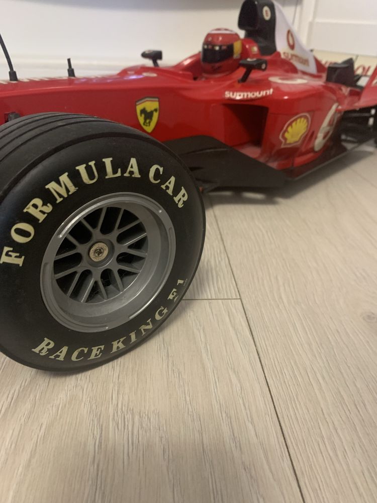 Vand masinuta formula 1  ferari dimensiune mare