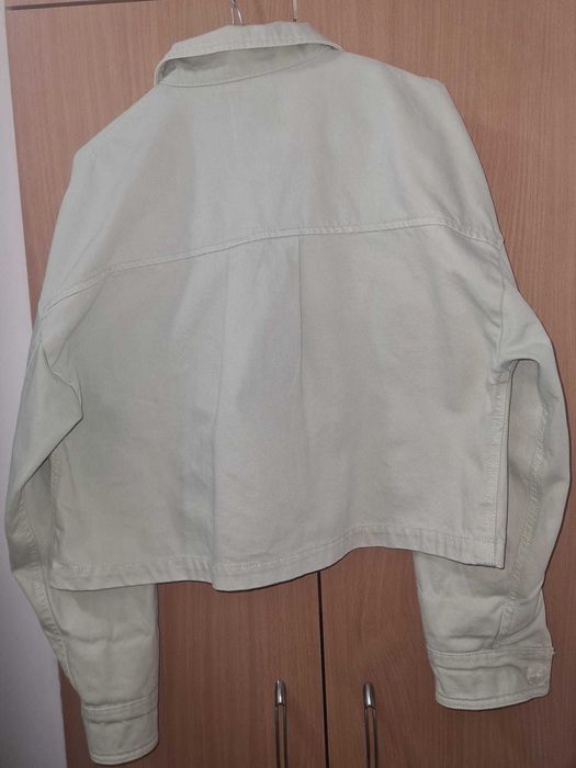 Geaca Bershka Femei - S