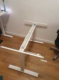 Cadru birou reglabil Ikea TROTTEN Alb
Birou cu înălţime reglabilă, alb