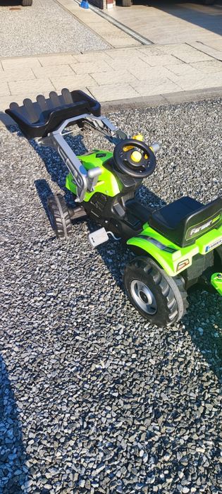 Tractoras copii pedale cu remorca