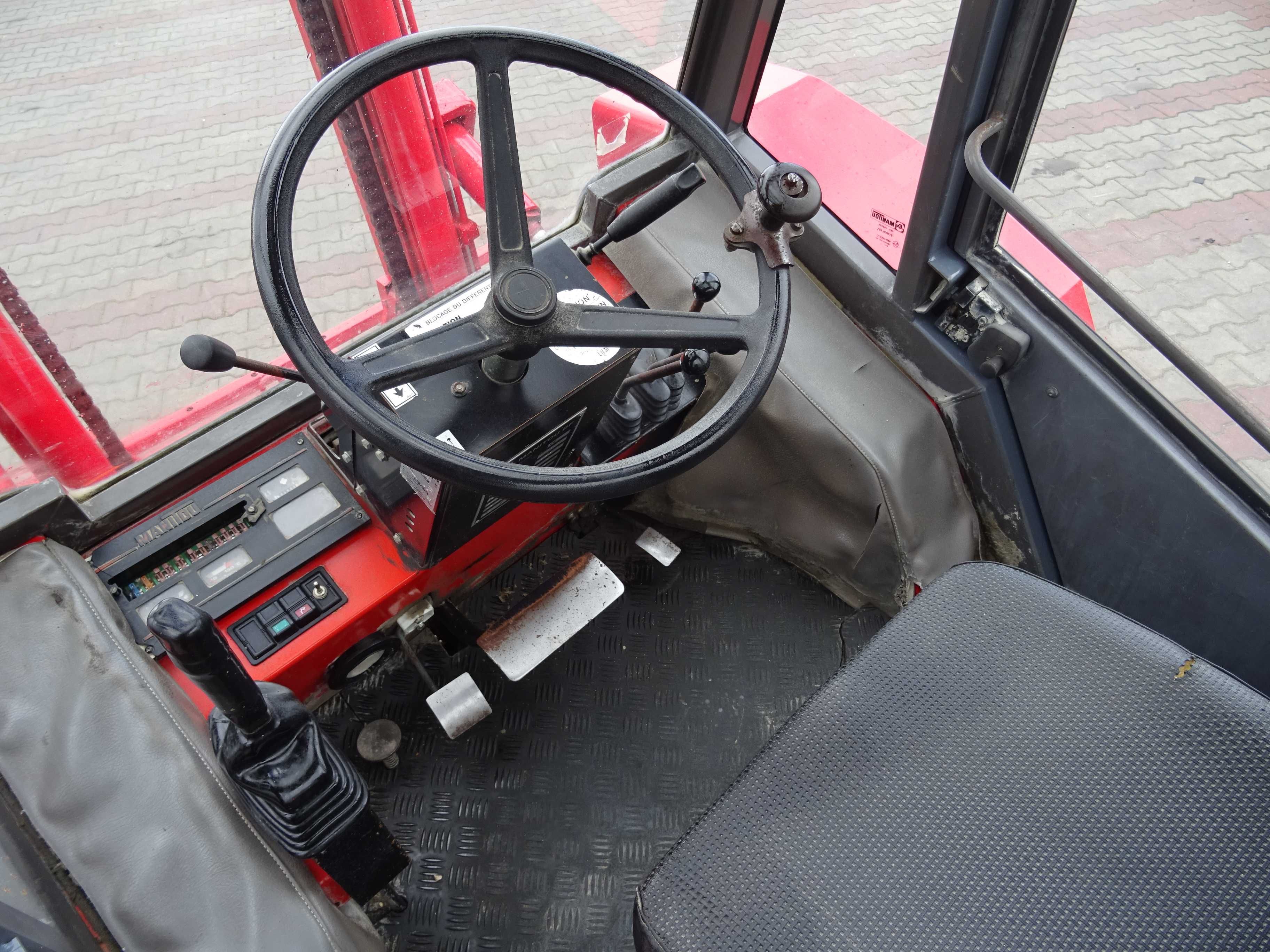 Motostivuitor 3,0 Tone Stivuitor Diesel de TEREN 3000 kg Manitou