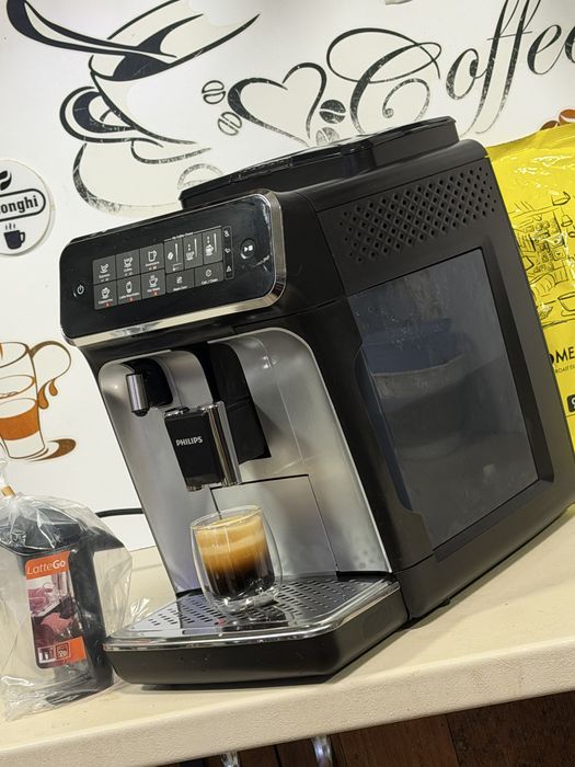 Кафемашина кафе автомат Philips EP3246 с гаранция