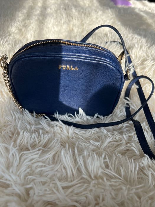 оригинална Дамска чантичка през тялото FURLA