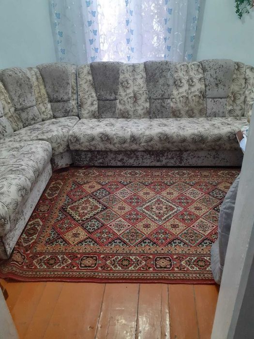 угловой диван               .