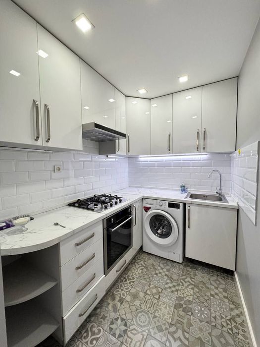 Продается 2х комнатная квартира, 77 серия, Новомосковская