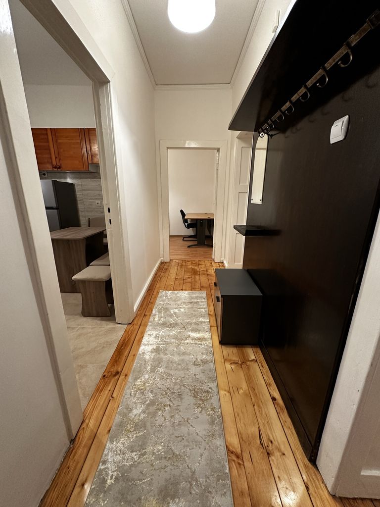 Дава се под наем Тристаен апартамент в София, Център - 80 кв.м за 550 € - Снимка #4