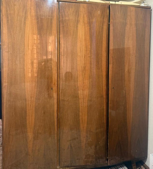 Шкаф в хорошем состояние