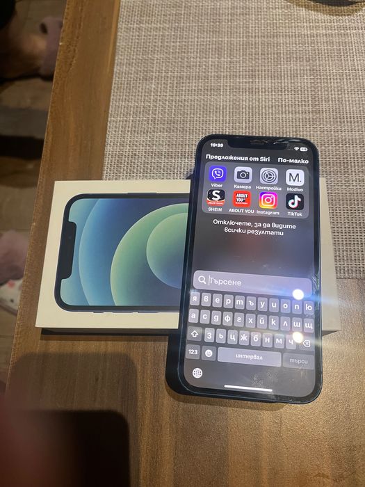 iPhone 12 64GB перфектен