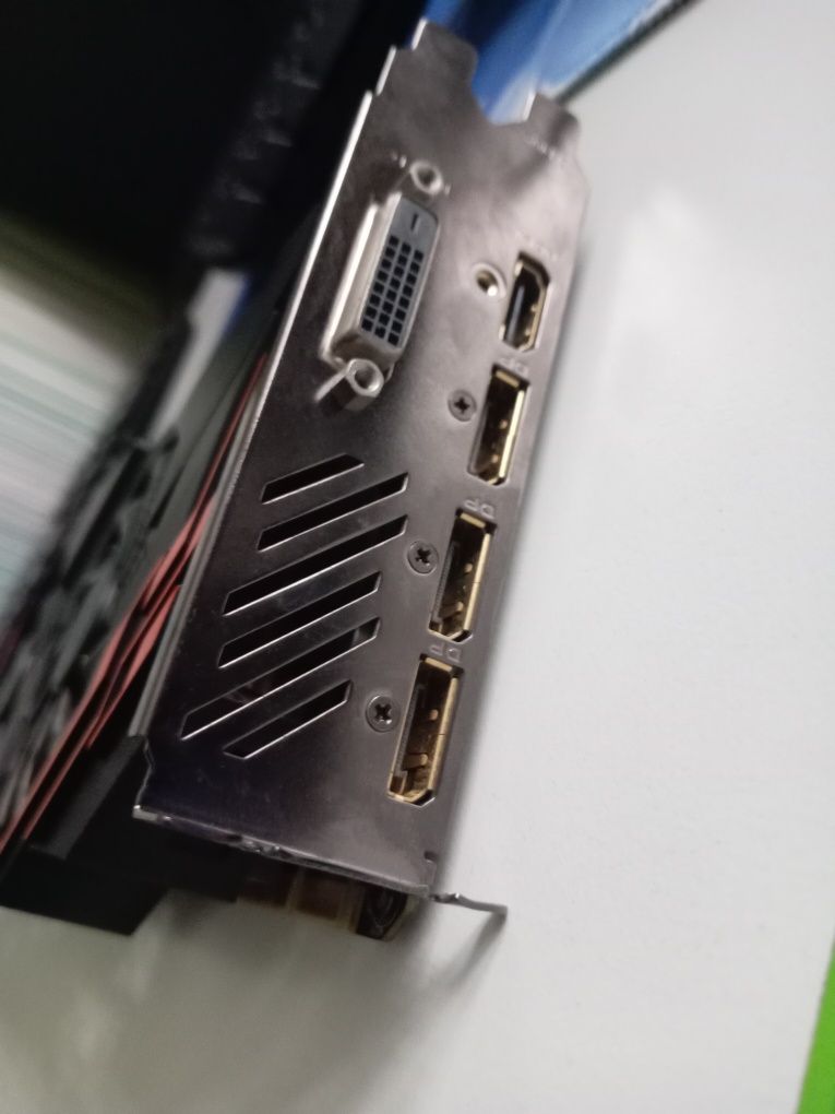 Видео карта GTX 1070