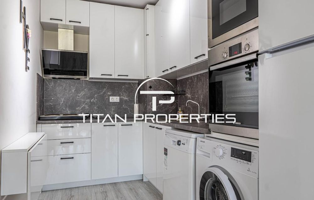 Двустаен апартамент под наем в Център