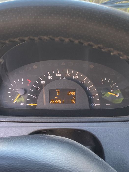 Vând Mercedes-Benz Vito 111CDI