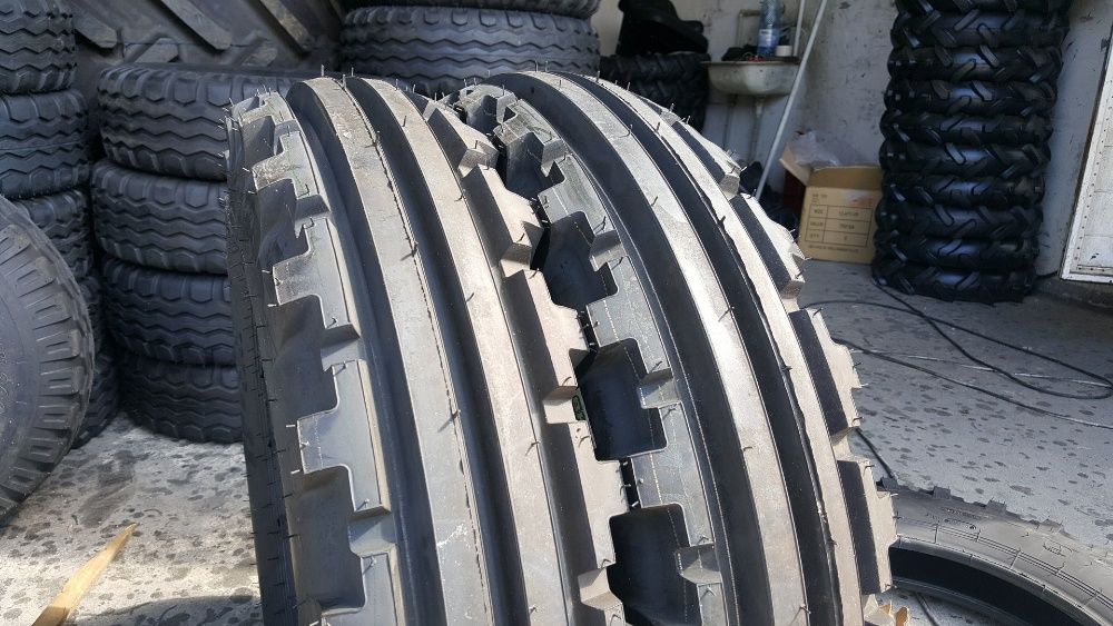 Cauciucuri noi 7.50-16 pentru directie tractor marca BKT sau tractiune