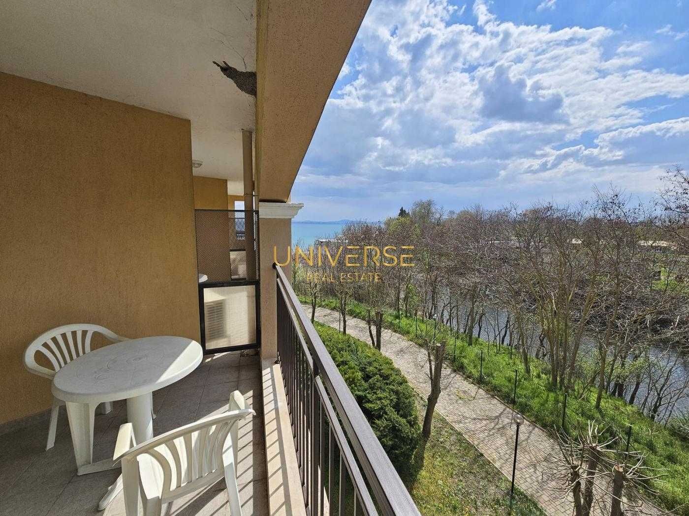 1+1 в Свети Влас на 50м. до морето, панорама.№3416