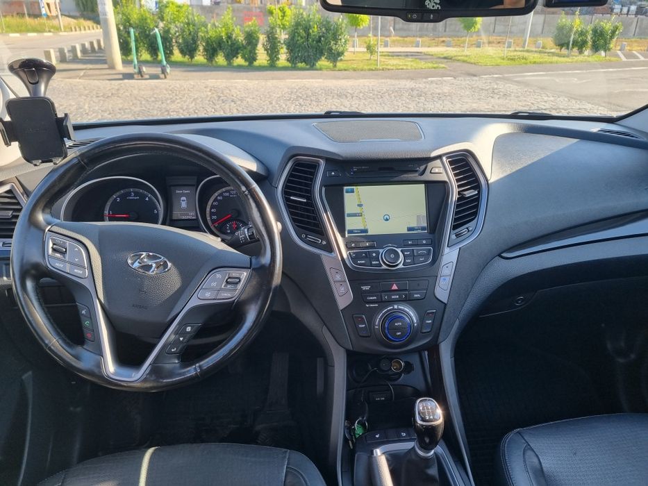 Vând Hyundai Santa Fe 2.2 crdi 2015